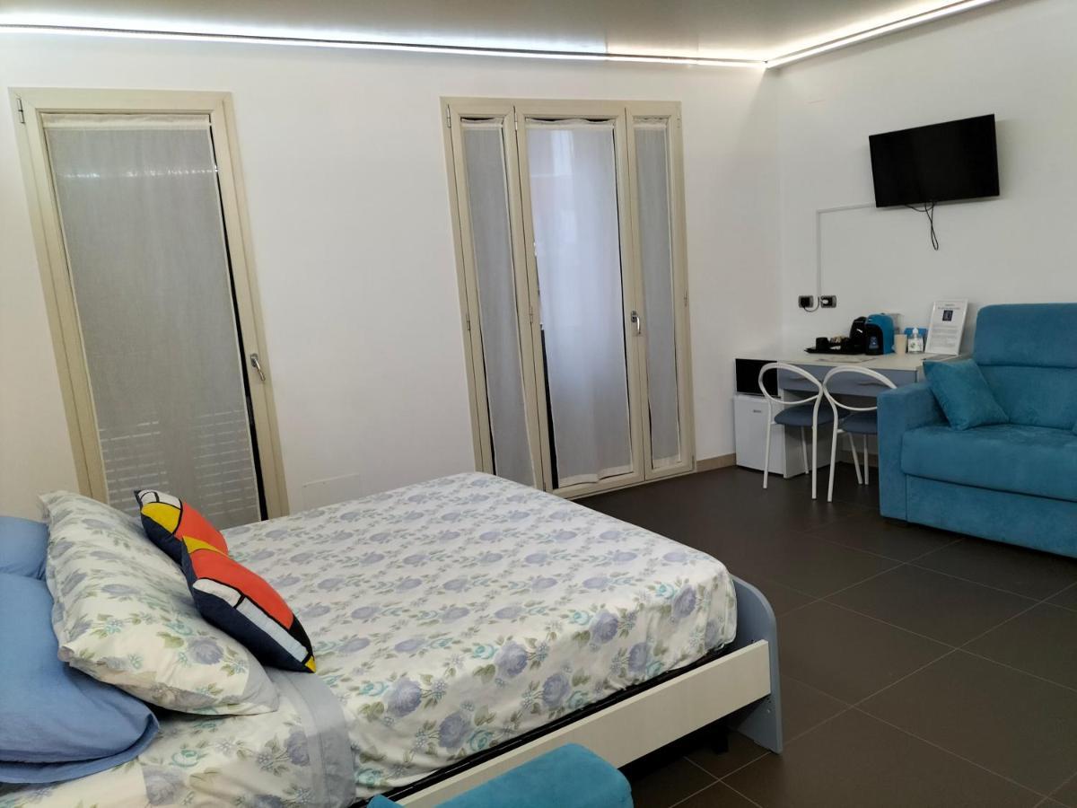 Bed and Breakfast La Luna E Il Sole Barletta Exterior foto